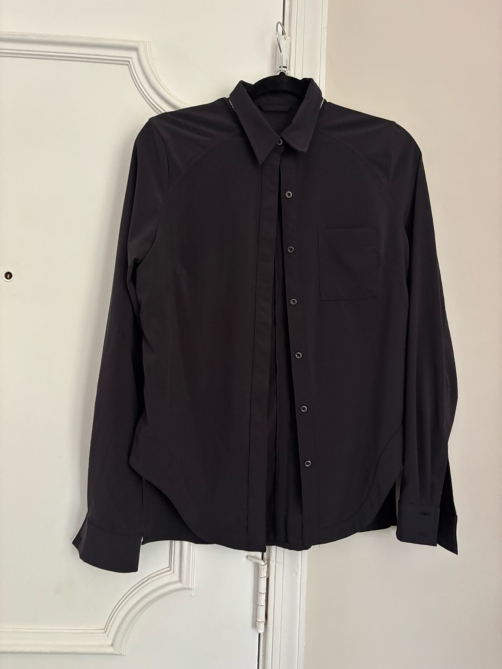 lululemon athletica Black Women's Long-Sleeve Button Shirt